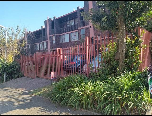 1 BEDROOM APARTMENT FOR SALE IN WINDSOR EAST